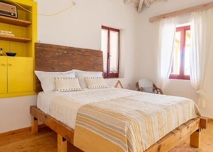 Esperos Petit House